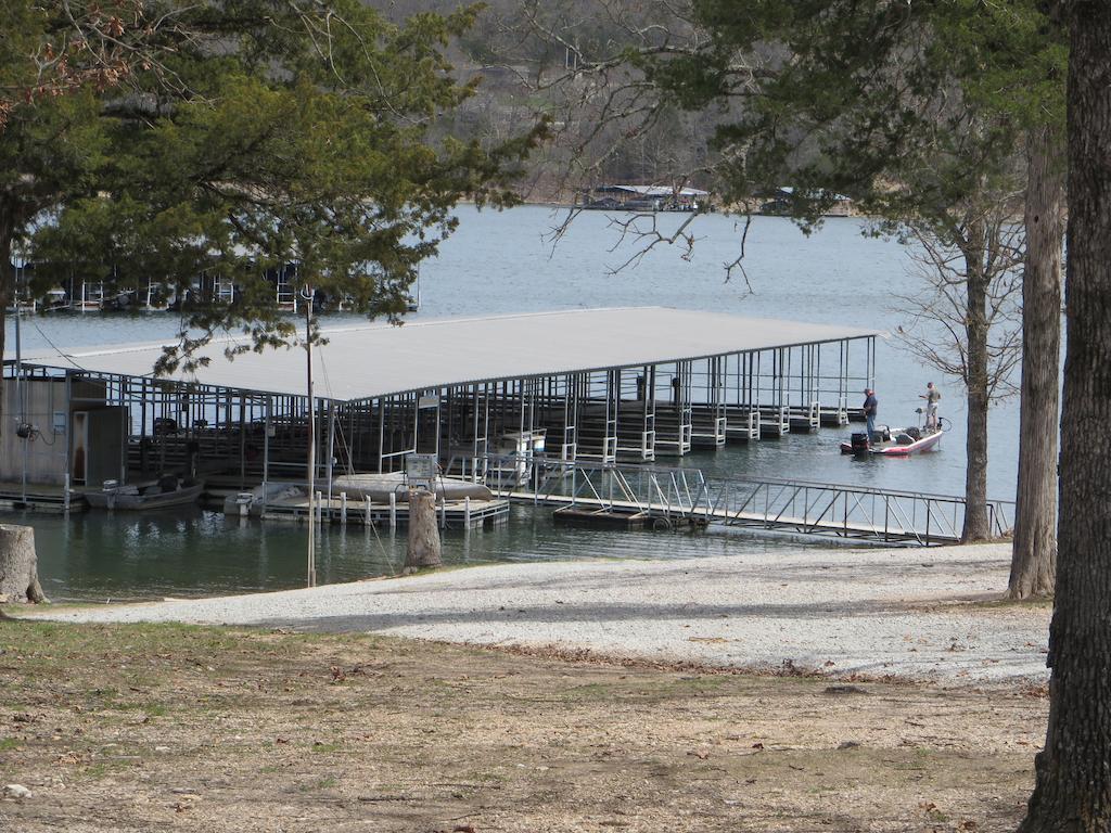 Schooner Creek Resort Kimberling City Exterior photo