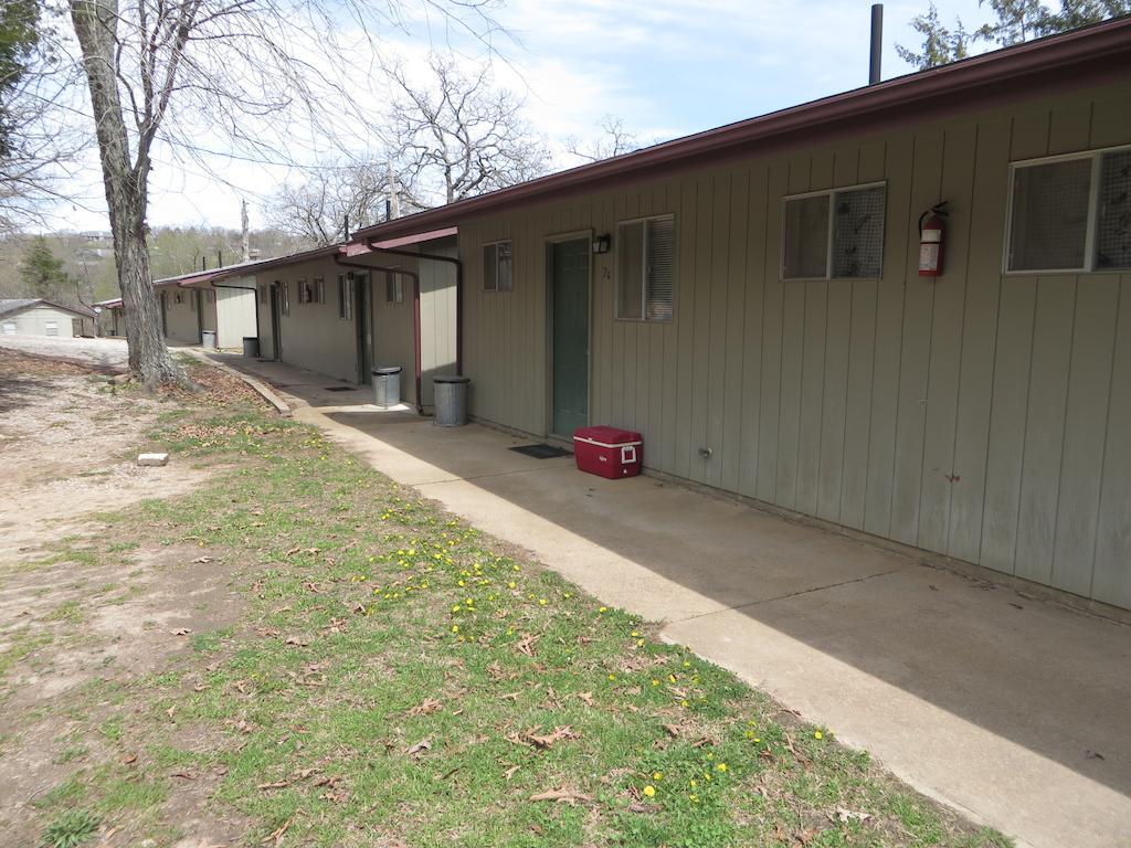 Schooner Creek Resort Kimberling City Exterior photo