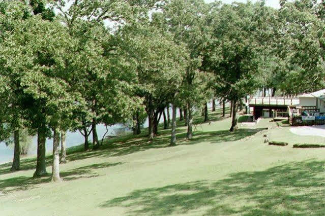 Schooner Creek Resort Kimberling City Exterior photo